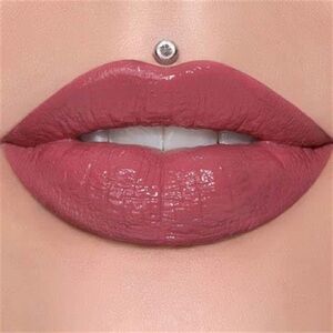 Supreme Gloss – High-Shine, Full-Coverage Lip Gloss in Please Forgive Me Shade.